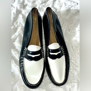 GH Bass black and white Whitney penny loafer womens size 10M